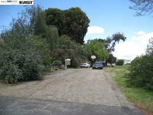 Property Photo:  30793 Vallejo St  CA 94587-1615 