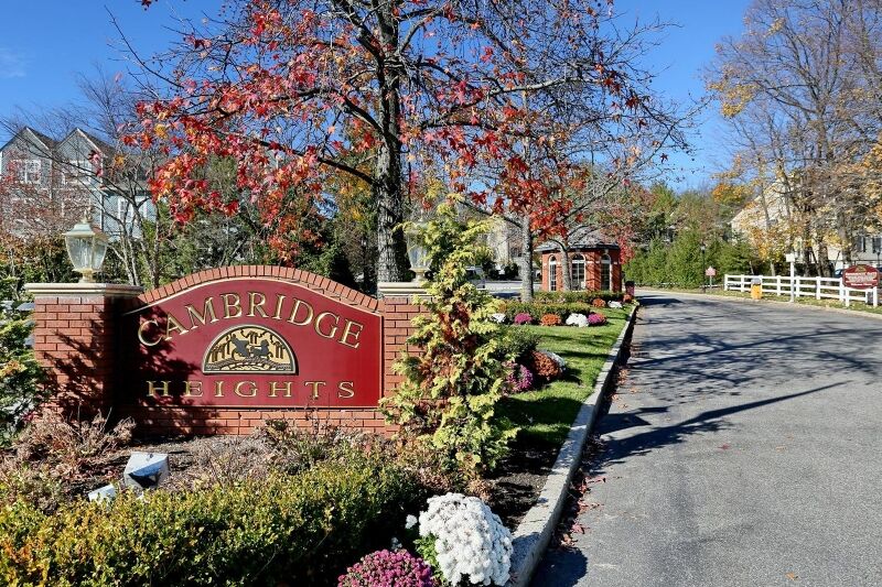 Property Photo: 171 Surrey Ct NJ 07446