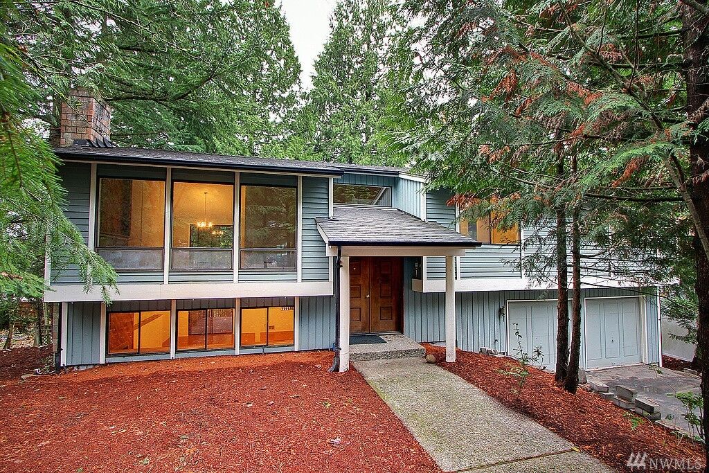 Property Photo: 11828 NE 103rd Place WA 98033