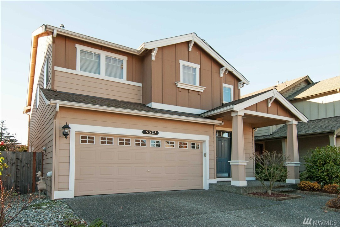 Property Photo: 9528 25th Dr SE WA 98208