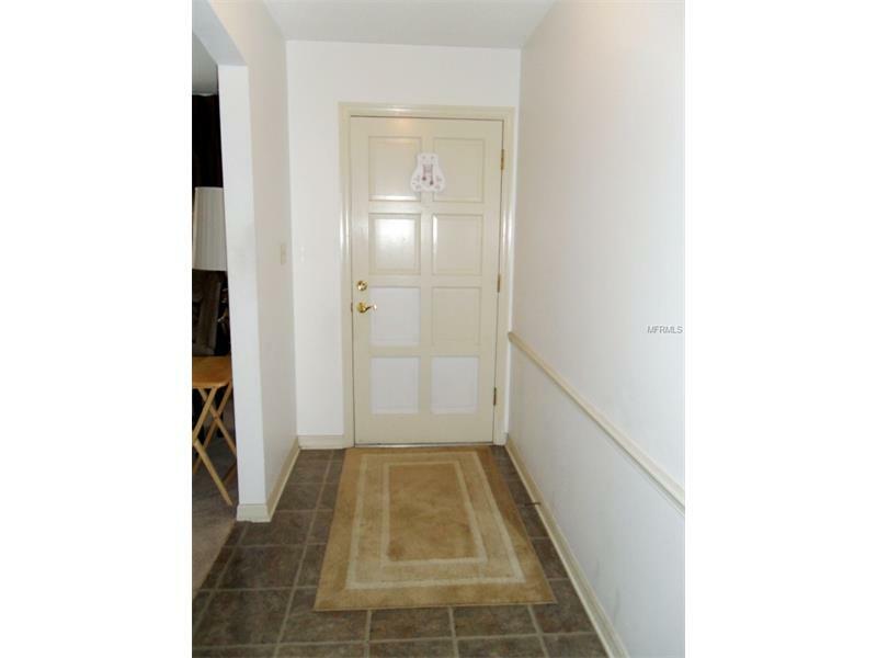 Property Photo: 5615 Valley Oak Road FL 32808