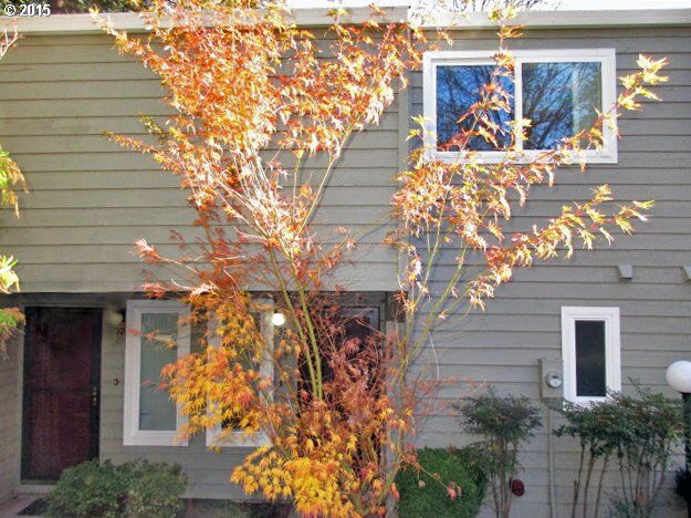 4880 SW Scholls Ferry Rd 31  Portland OR 97225 photo