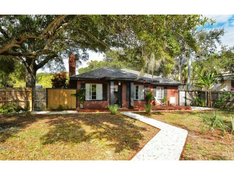 Property Photo:  929 Myrtle Street  FL 34234 