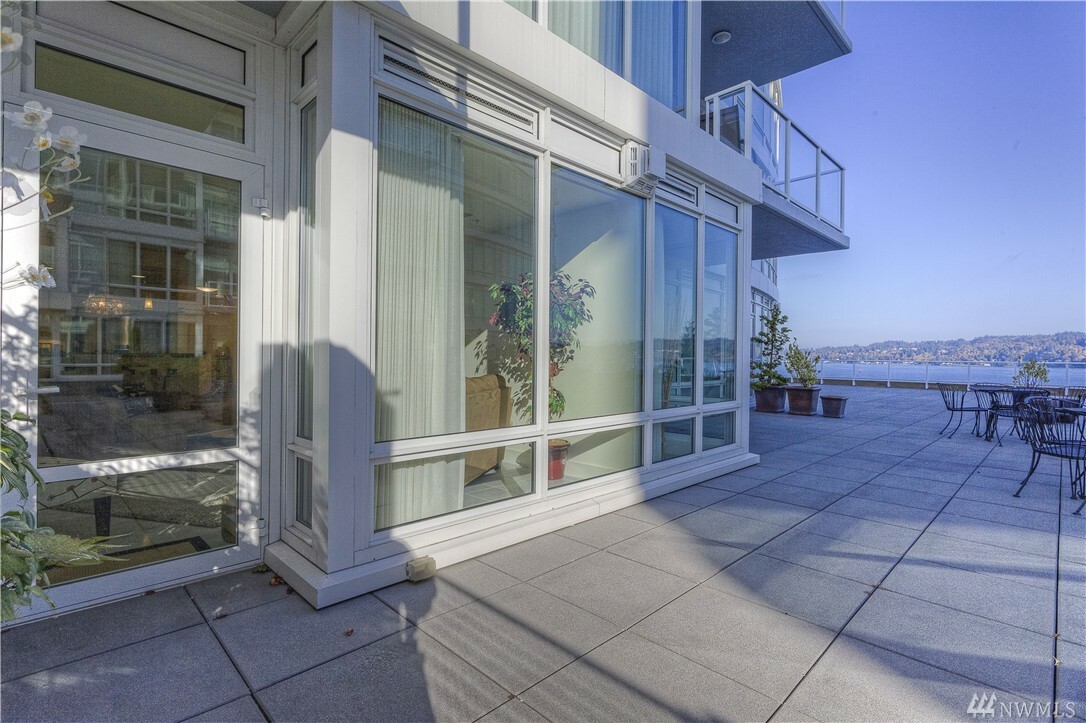 Property Photo:  360 Washington Ave 105  WA 98337 