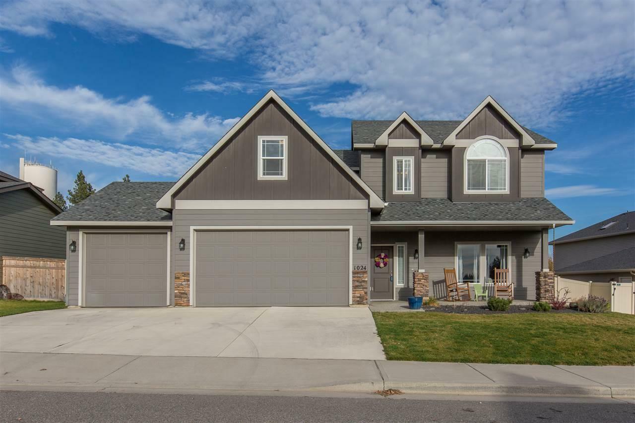 Property Photo: 1024 W Tapestry Dr WA 99224
