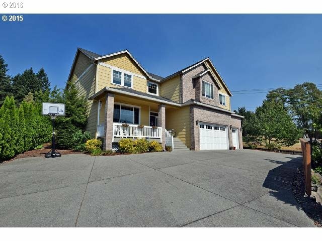 Property Photo:  459 NE 43rd Cir  WA 98607 