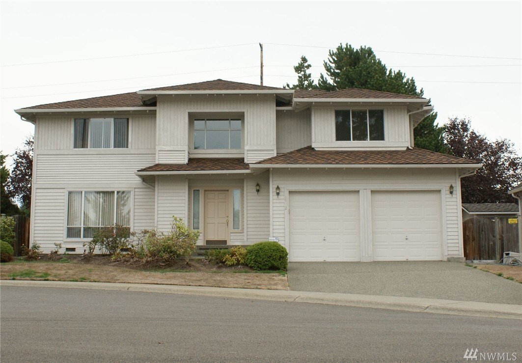 Property Photo: 6912 115th Place SE WA 98056