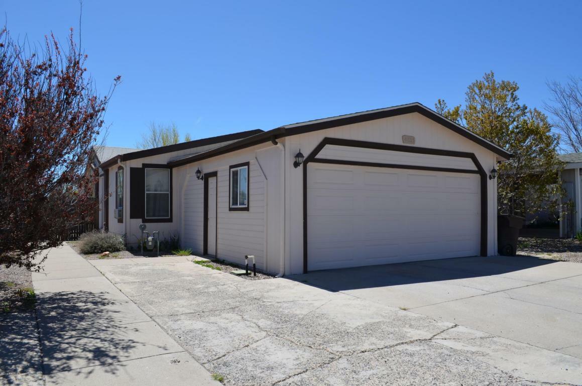 Property Photo: 4821 E Lowell Drive AZ 86004