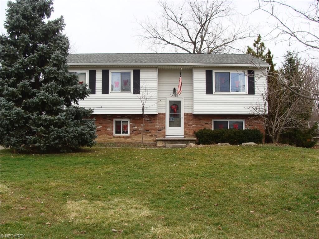 Property Photo:  1455 Cecil Drive  OH 44241 