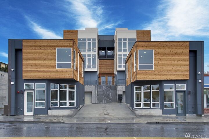 7323 35th Ave NE A  Seattle WA 98115 photo