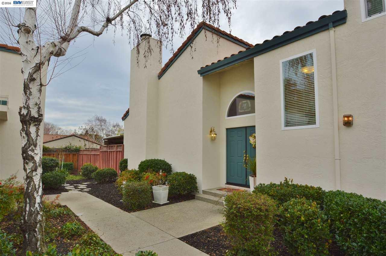 Property Photo:  4356 Valley Ave D6  CA 94566 