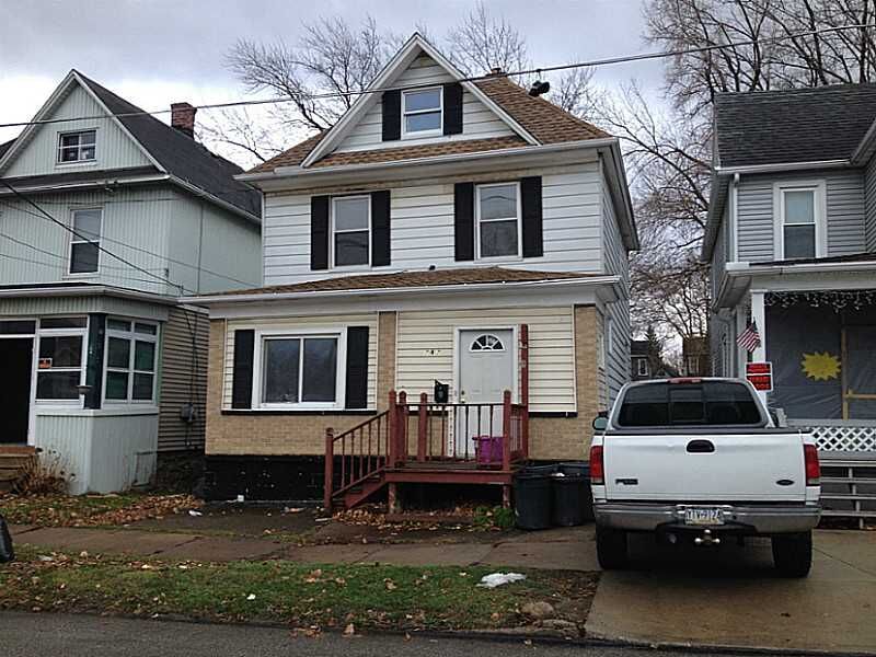 Property Photo:  747 E 5th Street  PA 16507 