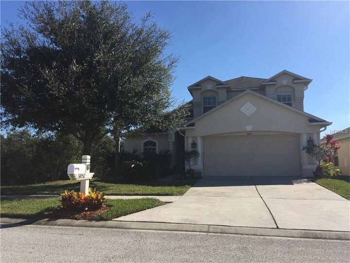 Property Photo:  31052 Whinsenton Drive  FL 33543 