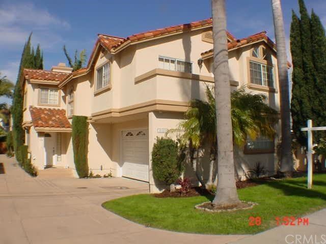 Property Photo: 2111 Gates Avenue A CA 90278