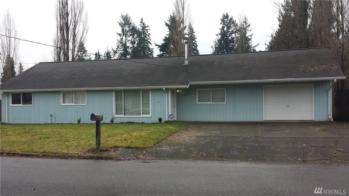 Property Photo:  207 N St SE  WA 98501 