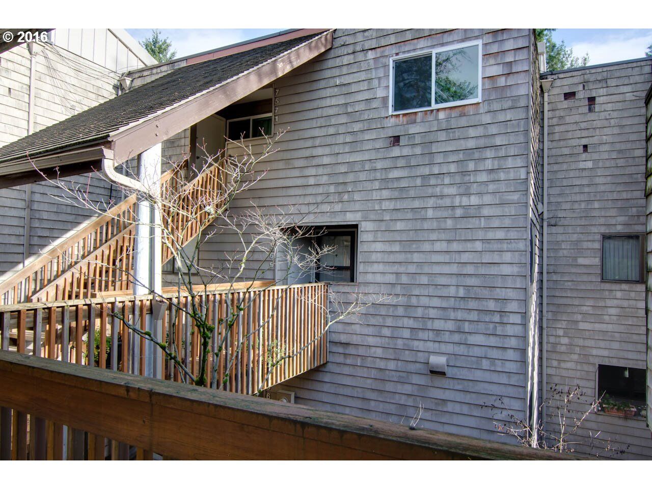 Property Photo:  7571 N Edgewater Ave  OR 97203 