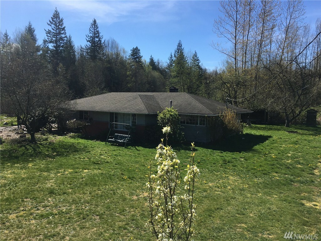 Property Photo:  17714 25th Ave NE  WA 98271 