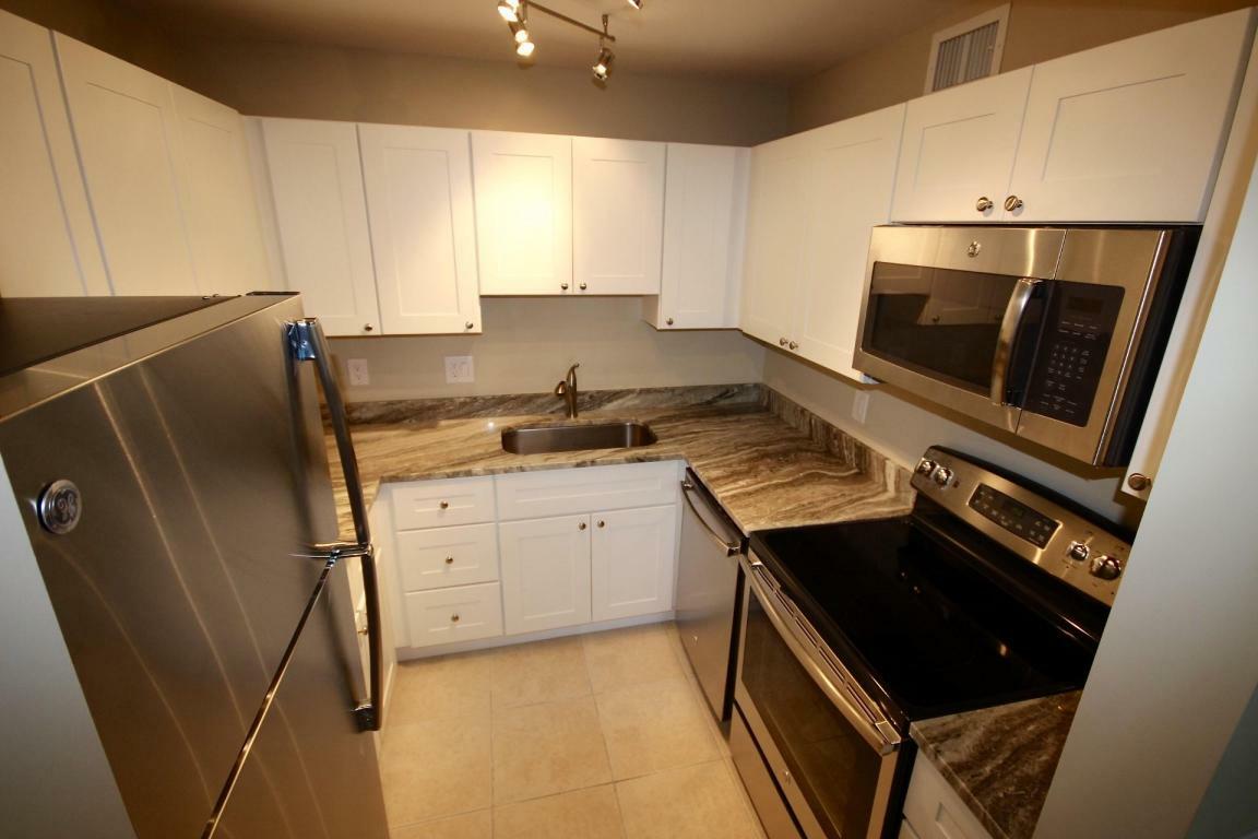 Property Photo:  1741 3rd Avenue N 3  FL 33460 
