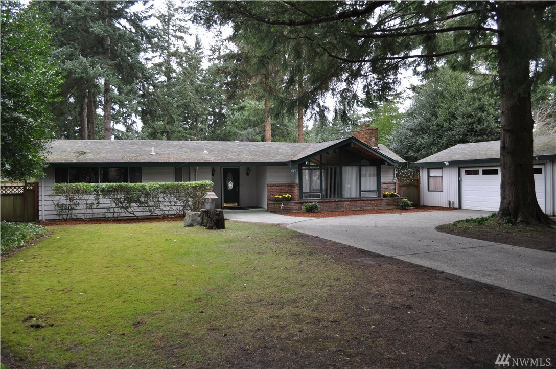 Property Photo:  14627 21st Ave SW  WA 98166 