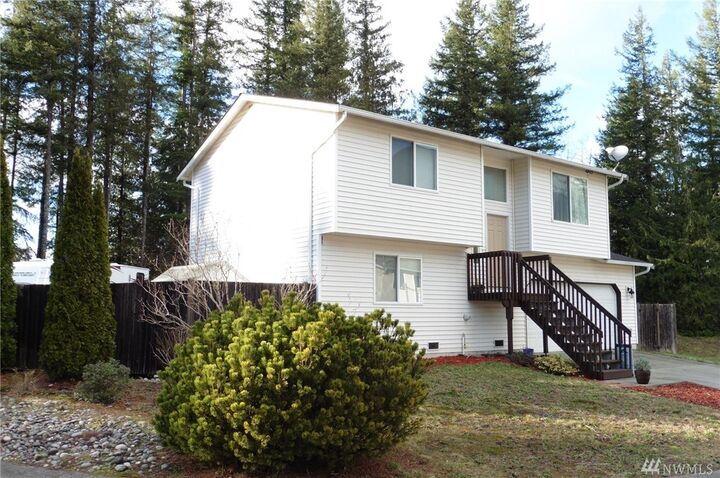 Property Photo: 334 Woodhaven Court Ct WA 98251
