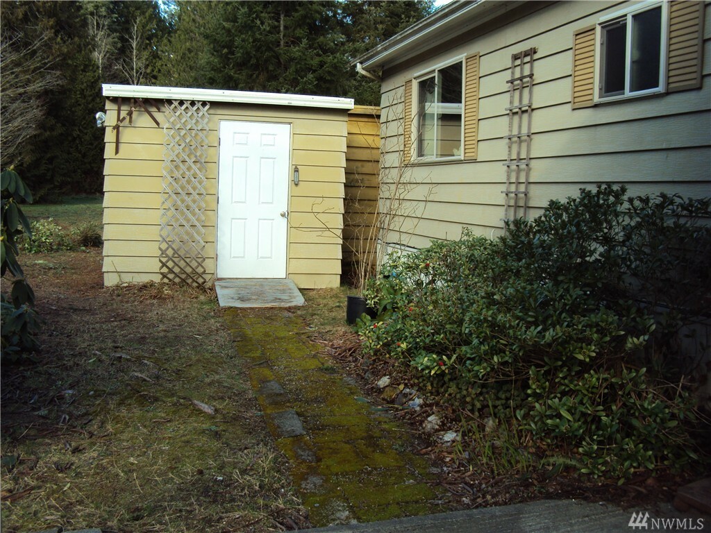 Property Photo:  2809 Lakewood Rd 17  WA 98223 