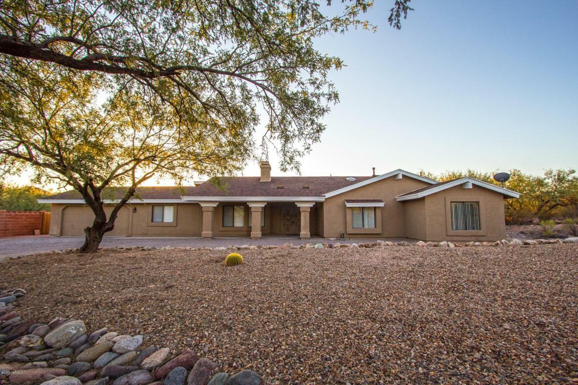 Property Photo: 4094 N Hidden Cove Place AZ 85749