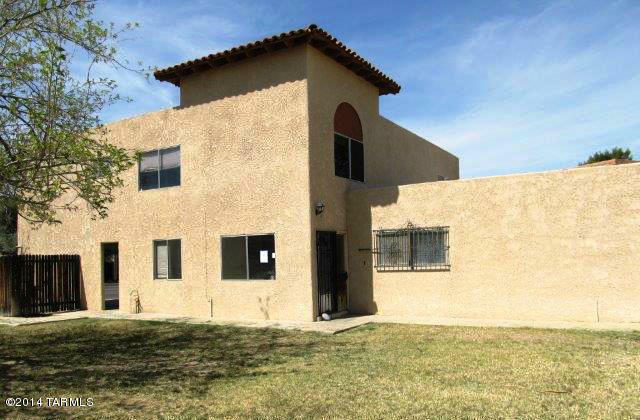 Property Photo:  6755 E Calle La Paz B  AZ 85715 