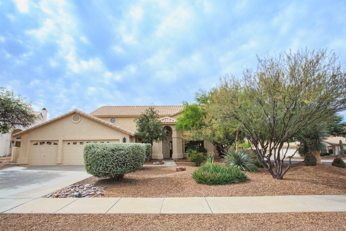Property Photo: 161 W Drover Place AZ 85755