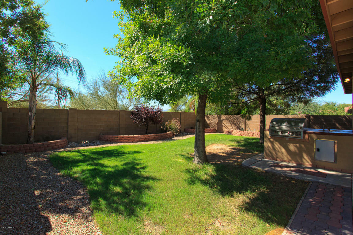 Property Photo: 3451 W Sagebrush Hills Court AZ 85741