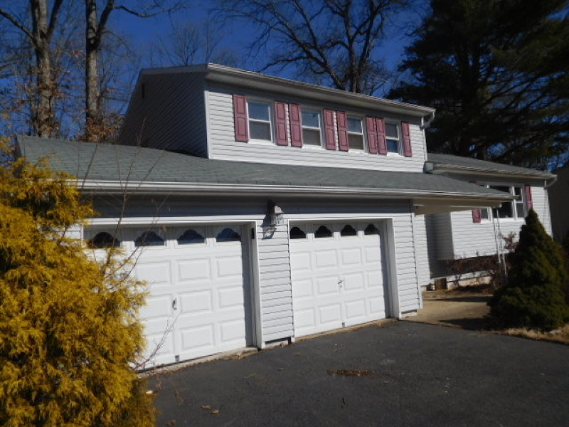 Property Photo:  140 E Briarwood Dr  NJ 07922 