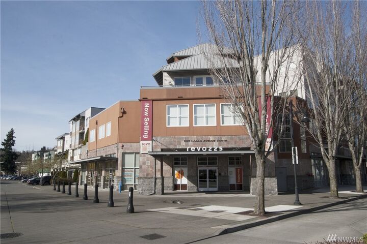 225 Logan Avenue S 245  Renton WA 98055 photo