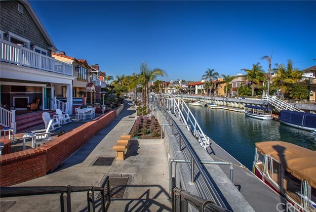 Property Photo:  166 Rivo Alto Canal  CA 90803 