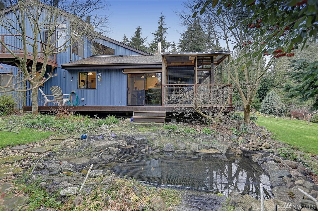 Property Photo:  2632 SE Camano Dr  WA 98282 