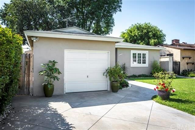 Property Photo:  1910 W 18th Street  CA 92706 