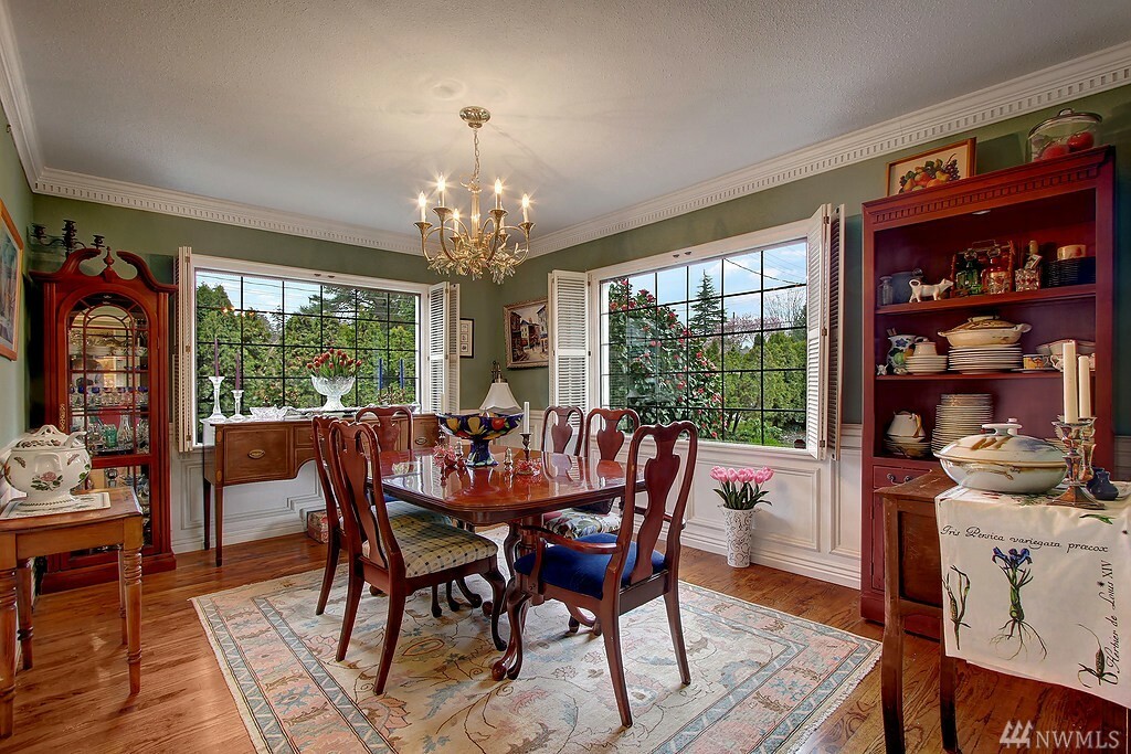 Property Photo:  302 Alverson Blvd  WA 98201 