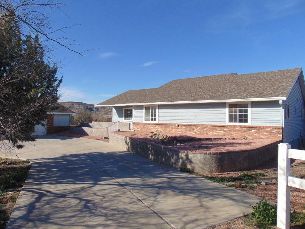 Property Photo:  4050 E Creek View  AZ 86322 