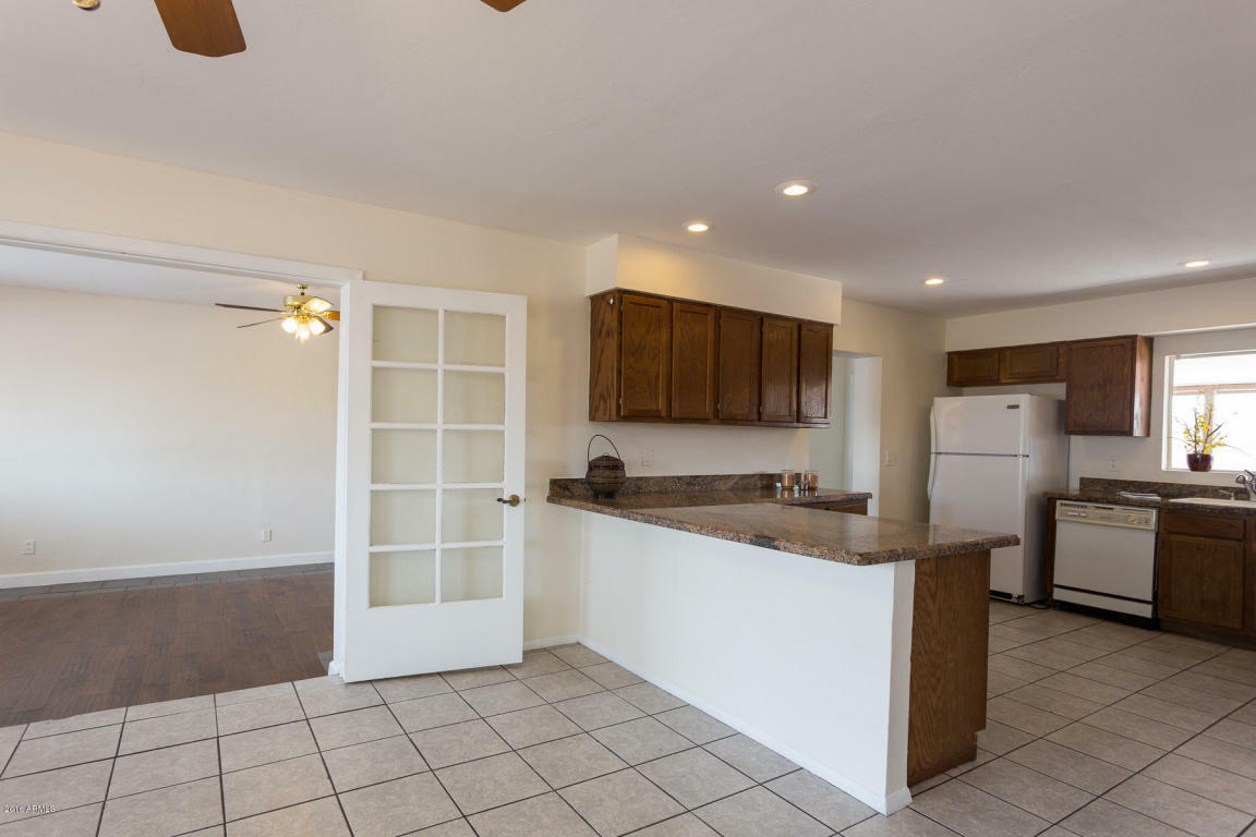Property Photo: 6827 W San Juan Avenue AZ 85303