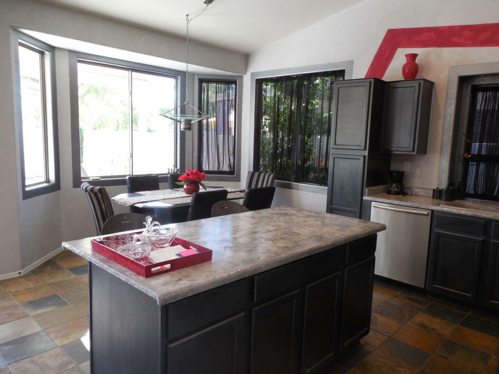 Property Photo:  17913 N Fiesta Drive  AZ 85374 