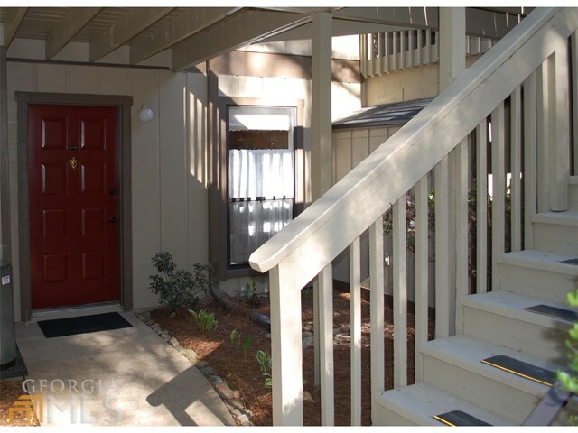 Property Photo: 1505 Woodcliff Dr GA 30350