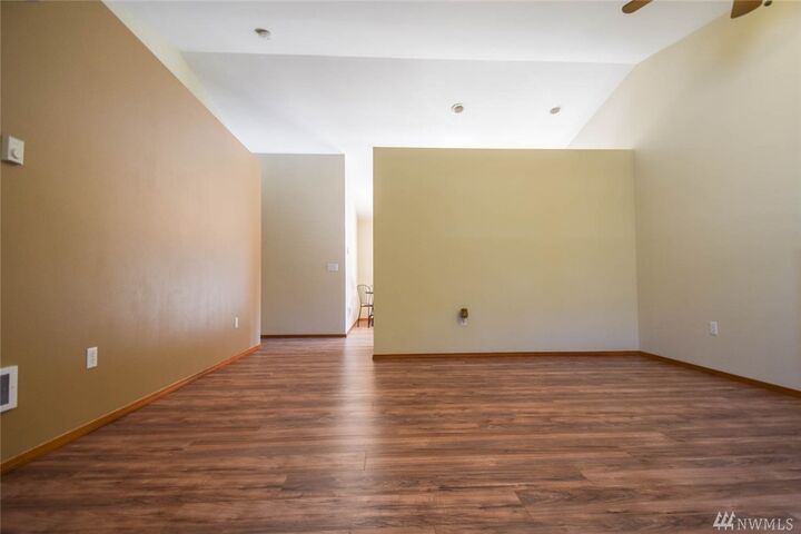 Property Photo:  19516 25th St Ct Kps  WA 98349 