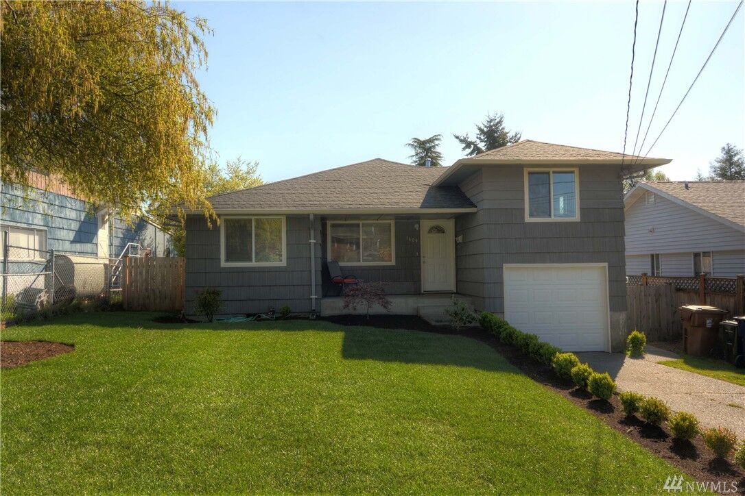 Property Photo:  1609 S Tyler St  WA 98405 
