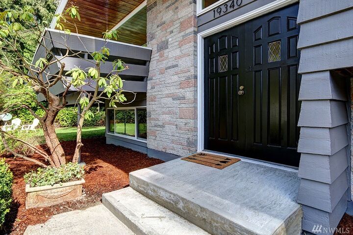 Property Photo: 19340 Fremont Avenue N WA 98133
