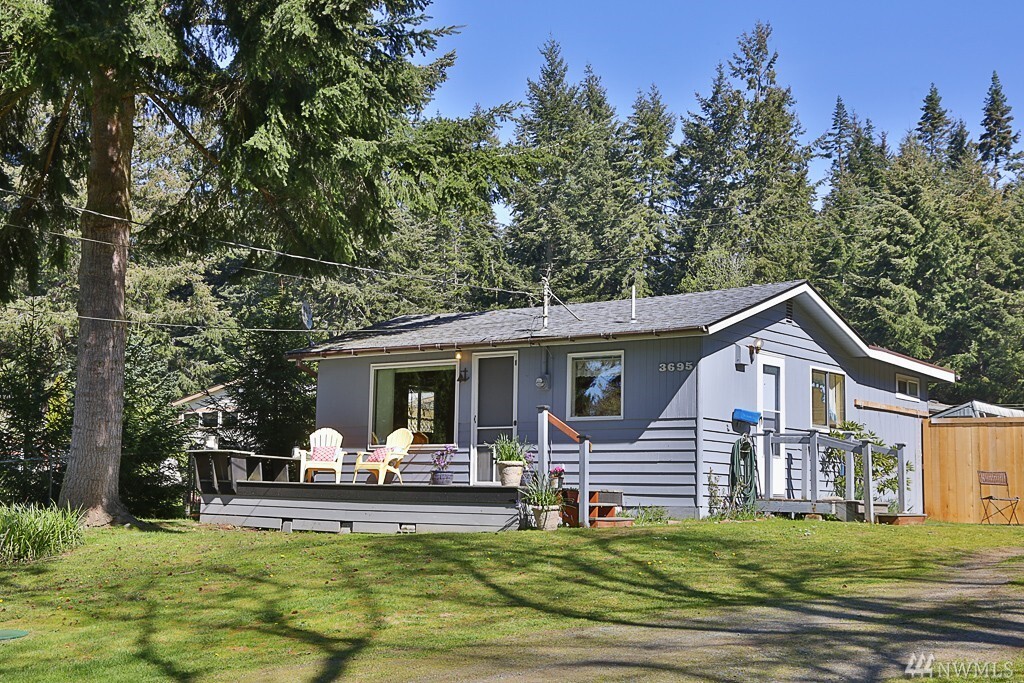 Property Photo:  3695 Lagoon View Dr  WA 98253 