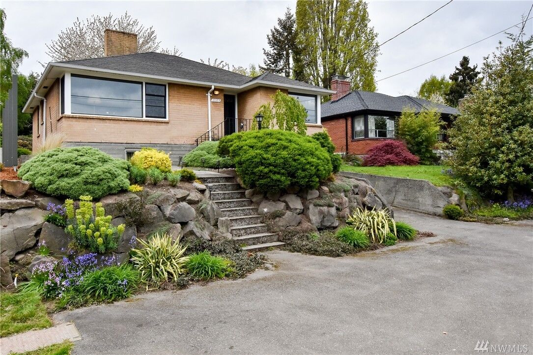 Property Photo:  10007 9th Ave NW  WA 98177 