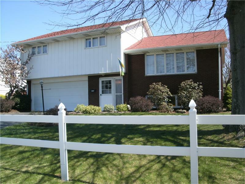 Property Photo:  122 Lee Drive  PA 15012 