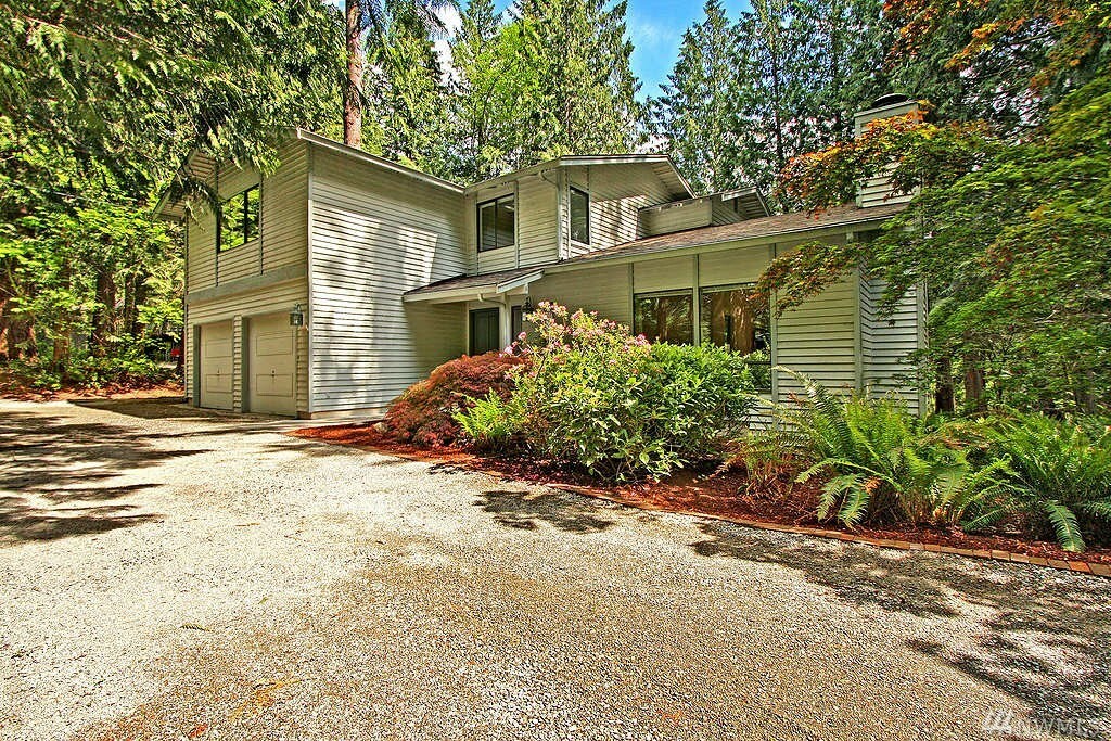 Property Photo:  16026 266th Ave SE  WA 98027 