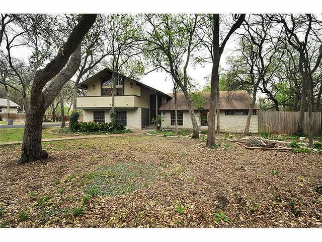 Property Photo:  9401 Castlewood Drive  TX 78748 