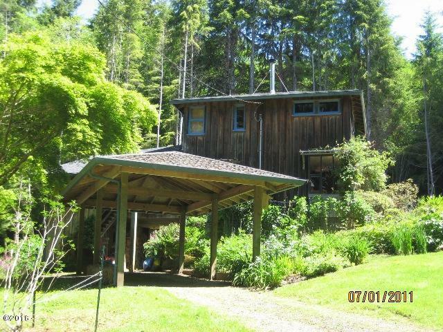 Property Photo: 9990 Slab Creek Road OR 97149