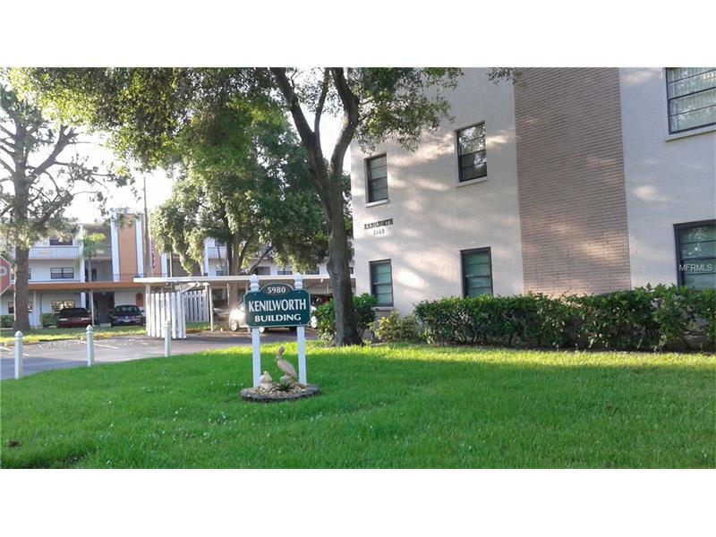 Property Photo: 5980 80th Street N 402 FL 33709