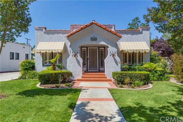 Property Photo:  2352 N Riverside Drive  CA 92706 